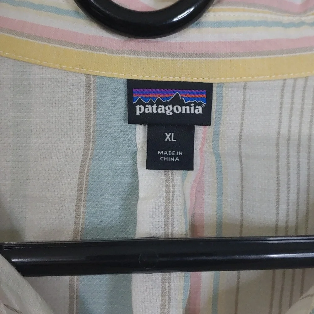 Patagonia Striped Long Sleeve Button Up Shirt Women's Size XL - Picture 2 of 7